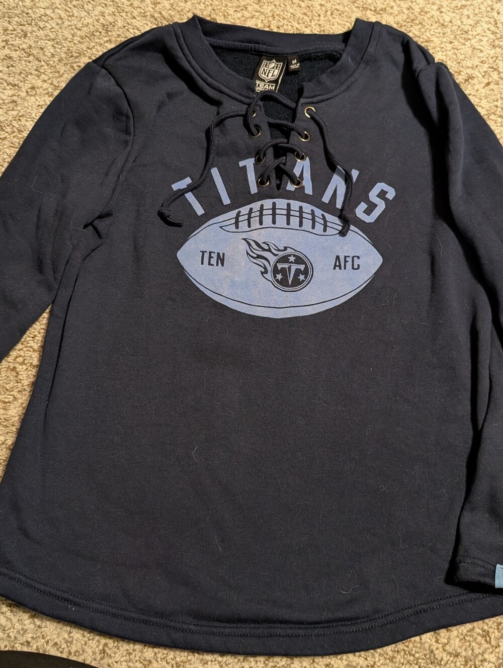 Tennessee Titans Sweatshirt Woman's Medium